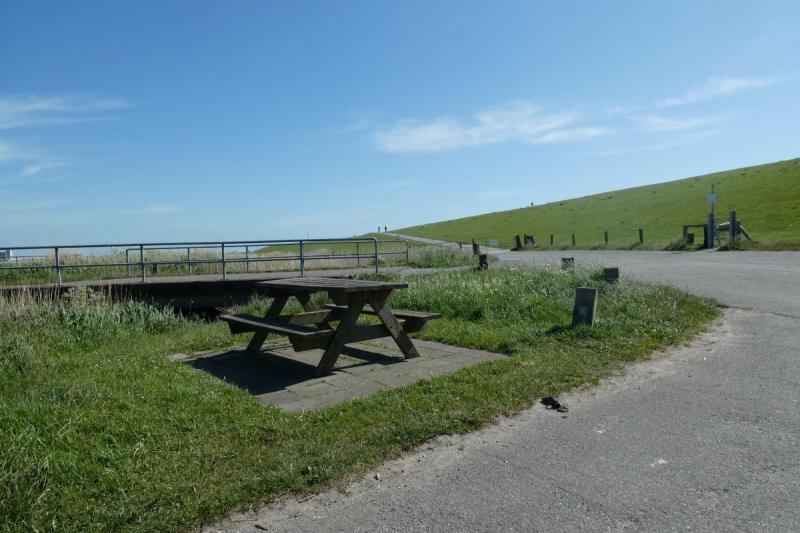 Picknickplatz am Deich am Norderwungweg | © Tourismus und Stadtmarketing Husum GmbH