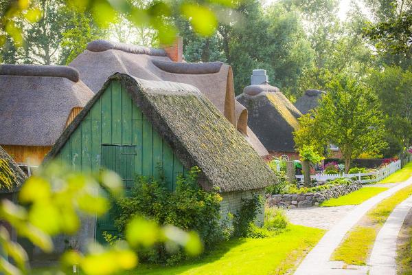 Reethäuser in der Husumer Bucht