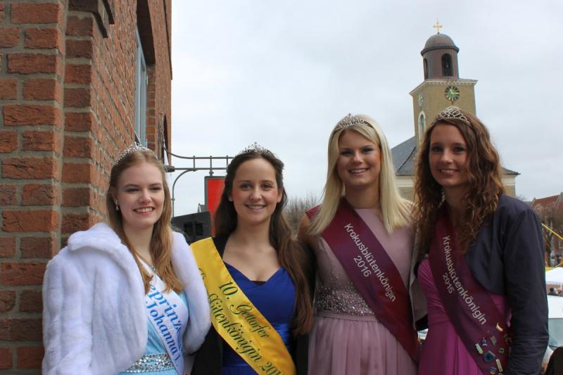 Hoheiten in Husum zum Krokusblütenfest | © Tourismus und Stadtmarketing Husum GmbH