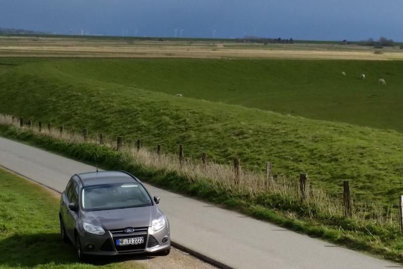 Autofahrt in der Husumer Bucht | © Tourismus und Stadtmarketing Husum GmbH