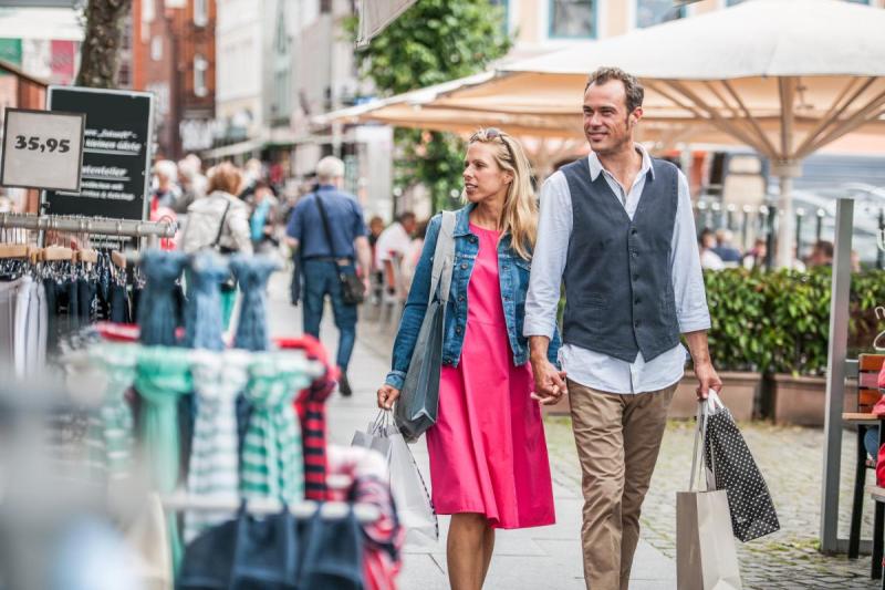 Shopping an der Husumer Schiffbrücke | © Oliver Franke