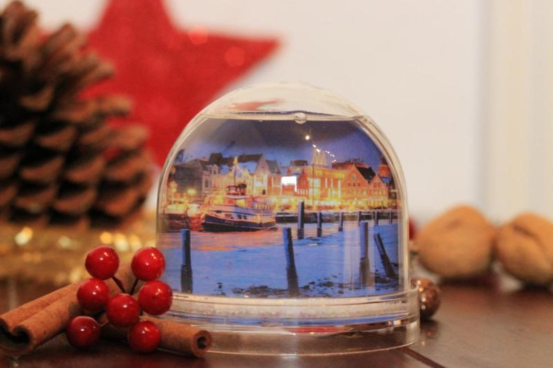 Weihnachts-Schneekugel "Husum", € 8,90 | © Tourismus und Stadtmarketing Husum GmbH
