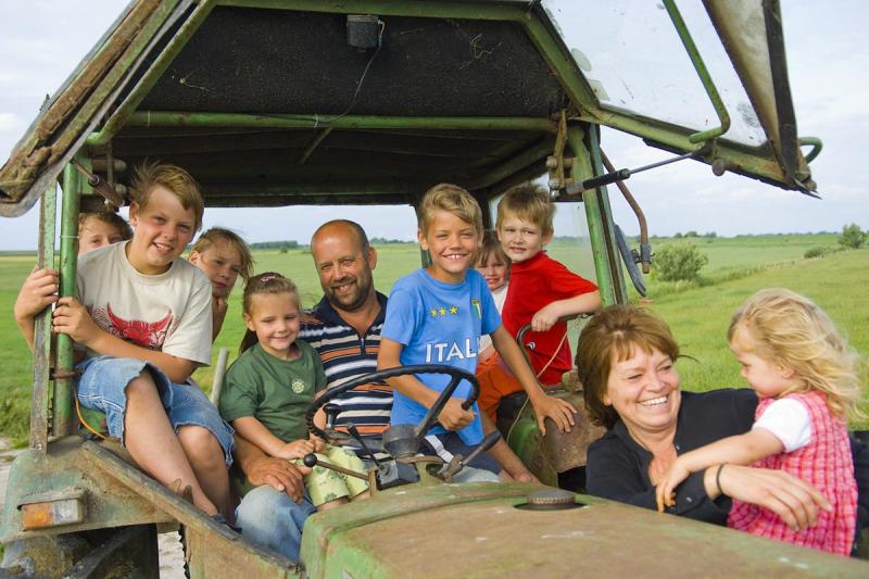 Landurlaub in der Husumer Bucht, Trecker | © Foto Oliver Franke