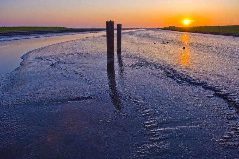 Husumer Hafenausfahrt in der Abendsonne | © Foto Oliver Franke