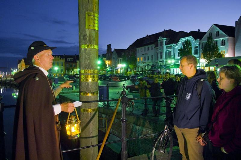 Nachtwächter am Hafen | © Foto Oliver Franke