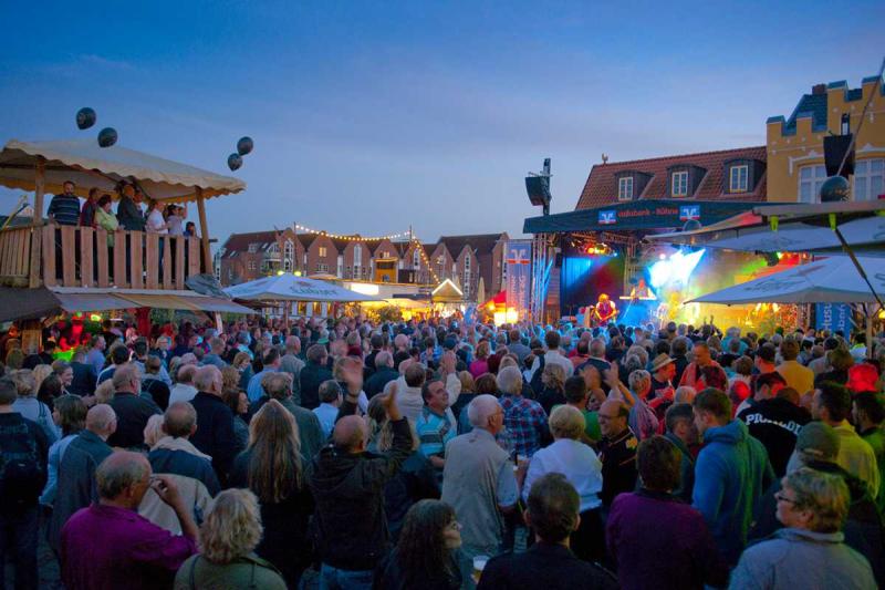 Husumer Hafentage, Musikbühne | © Foto Oliver Franke