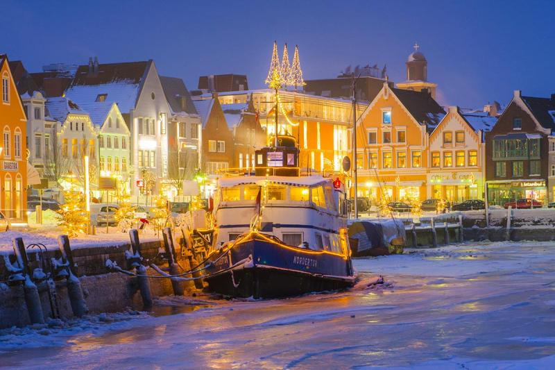 Hafenkulisse zur Adventszeit | © Foto Oliver Franke