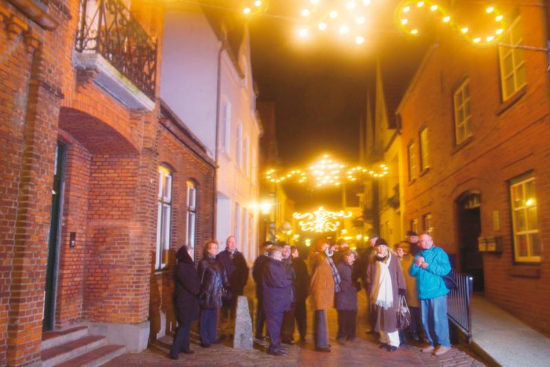 Weihnachts-Rundgang durch Husum | © Foto Oliver Franke