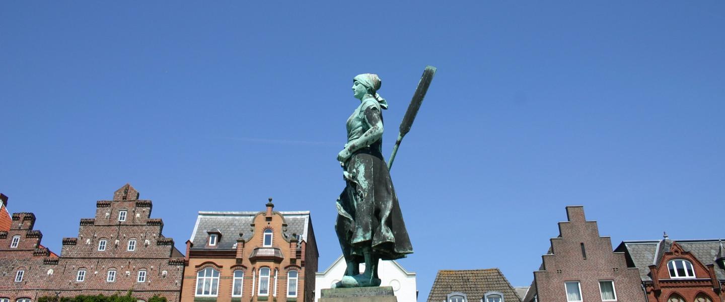 Tine Statue am Markt