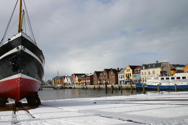 Husumer Hafen im Winter